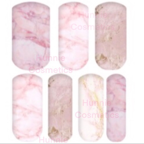 Pink marble nail decals - Picture 1 of 2